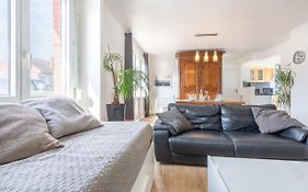 Maison confortable, terrasse et jardin à Amiens